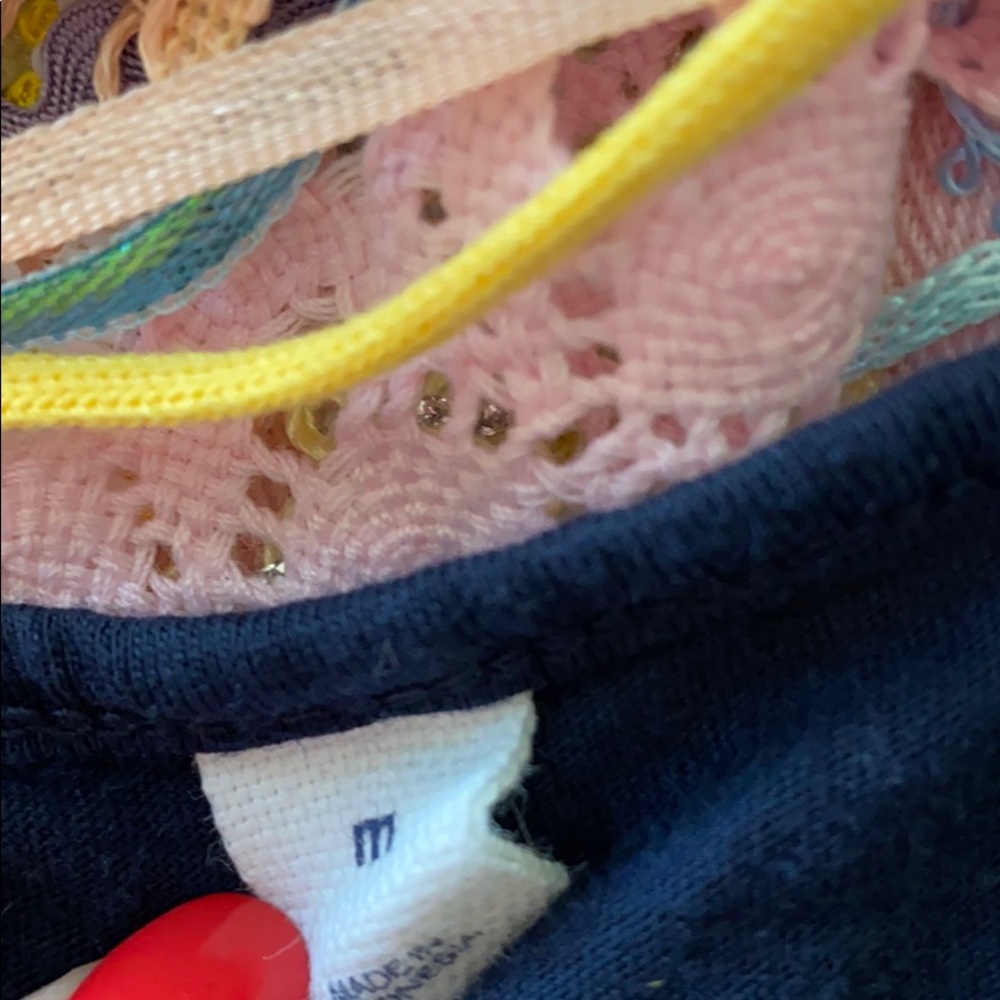Gap - Picture 3 of 3